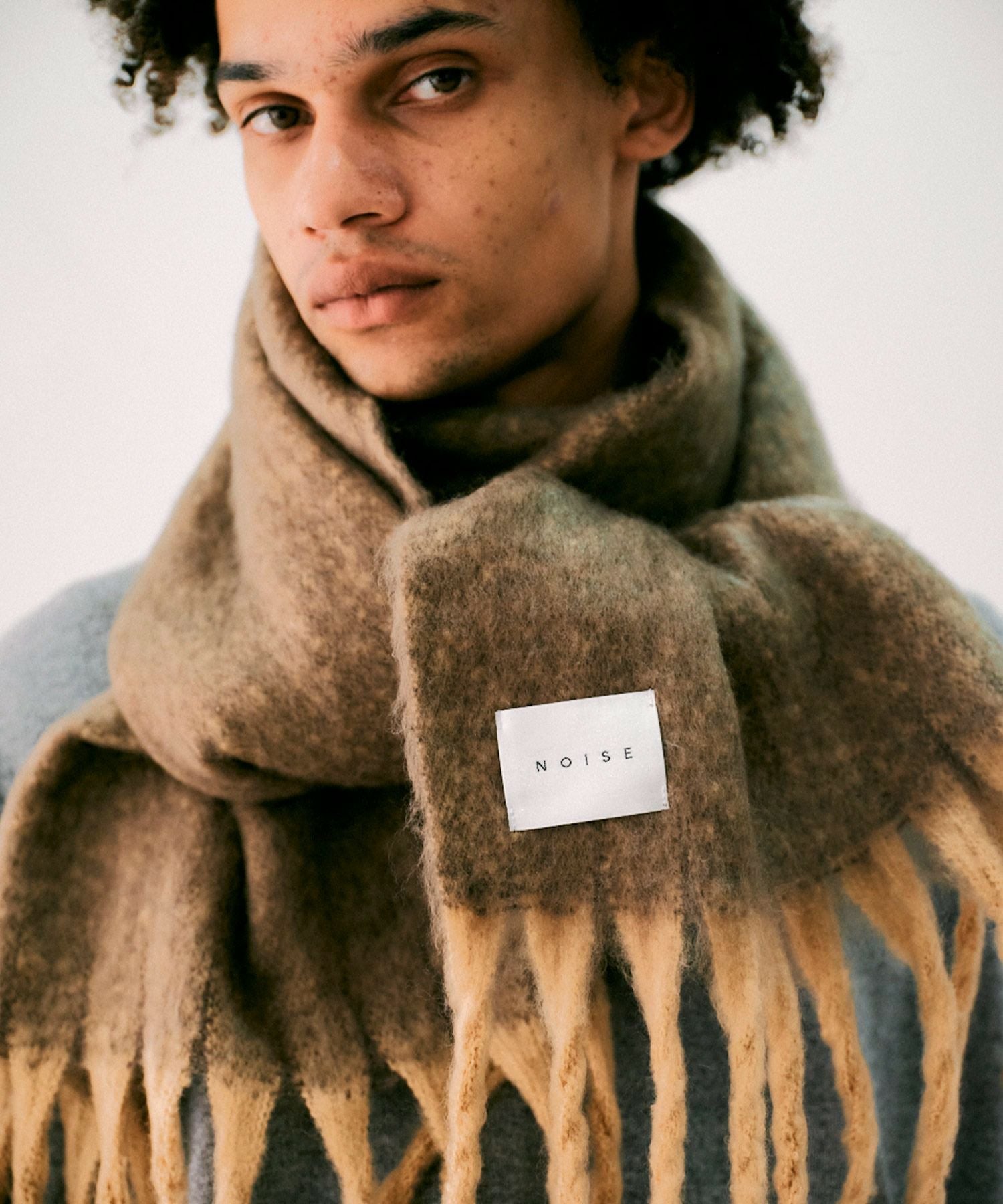 Volume Fringe Scarf | NOISE MAKER ノイズメーカー