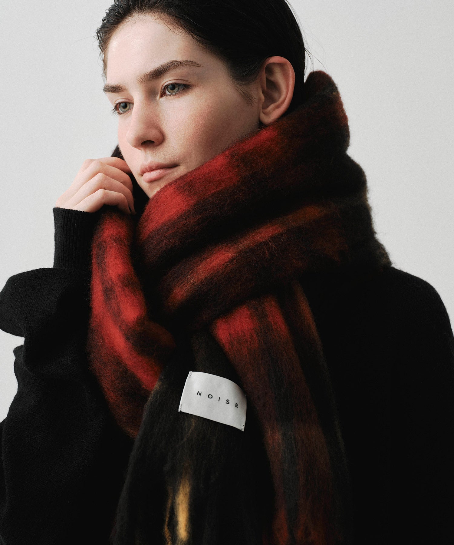 Volume Fringe Scarf | NOISE MAKER ノイズメーカー